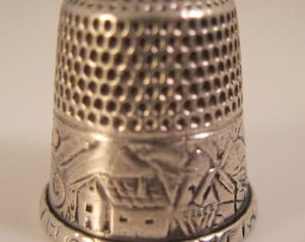 Dedal antiguo de plata esterlina con paisaje grabado. Dedal antiguo. Regalos para costureras. Regalos para diseñadores. Regalos para ella. Regalos para mamá.