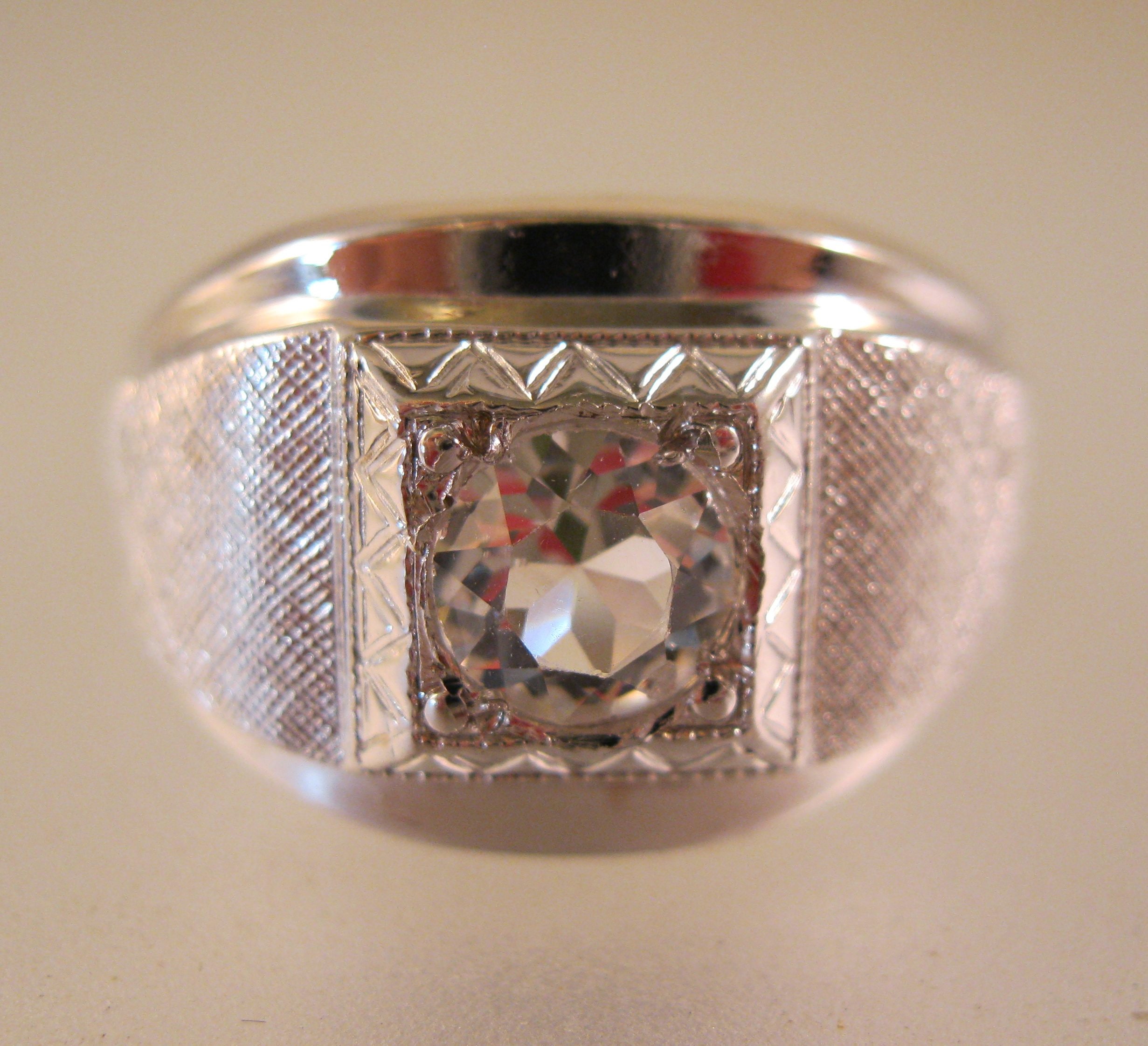 18k hge 2024 with diamond symbol