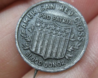 Antique WWI American RED CROSS Pro Patria Blood Donor Pin Lapel Pin Hat Pin Collectible Antique Jewelry Vintage Pin Antique Pin