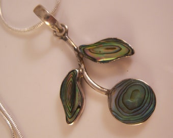 Vintage Paua Abalone Shell Flower Sterling Silver Pendant with 20" Silver Plated Chain Vintage Jewelry Gifts for Her Gifts for Mom