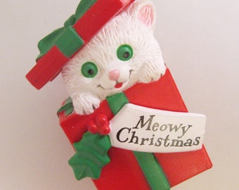 Vintage Kitty Cat Christmas Brooch Pin Signed GGI Novelty Jewelry Vintage Jewelry Vintage Brooch Gifts for Her Gifts for Daughter