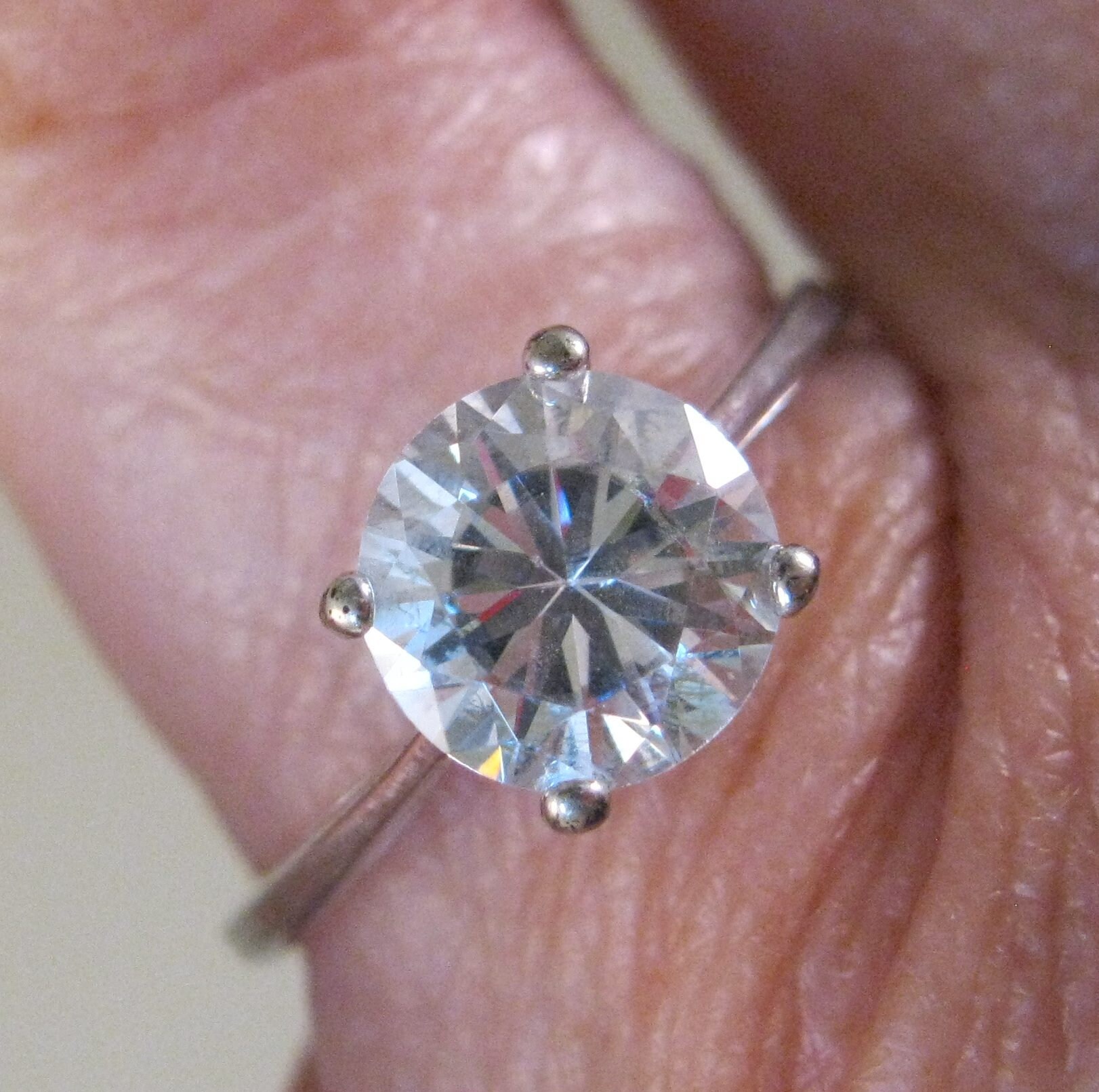 Vintage Genuine AVON RJ Graziano Solitaire Cubic Zirconia Ring Size 9 ...