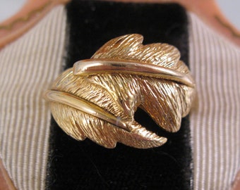 Vintage Italian Designer Leaf Wrap Around Ring Gold Vermeil Sterling Silver Size 8 Vintage Ring Vintage Jewelry Fine Jewelry Gifts for Her