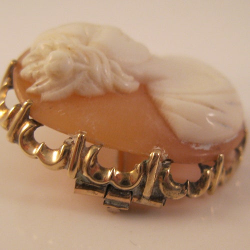 Shops Antique Victorian 14K YG Cameo Brooch Hand Carved Shell Antique Brooch Antique Pin Victorian Brooch Victorian Jewelry Antique Jewelry