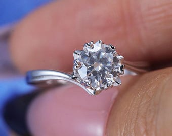 1.0 CT Schneeflocke Design Rundschnitt Moissanite Ring Verlobungsring, Brilliant VVS1 D Color Moissanite Versprechensring, Jahrestagsgeschenk für Sie