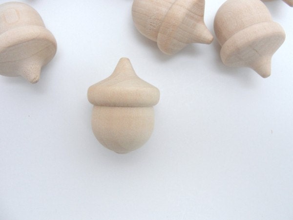 Wooden acorns, lifesize wooden acorn, life size wood acorn, set of 10…