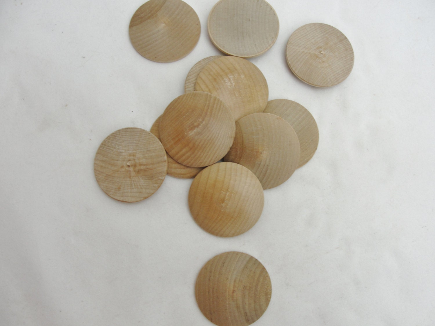 20 Pieces 1.25 Inch Diameter Wood Round 4 Hole Flat Button Circles