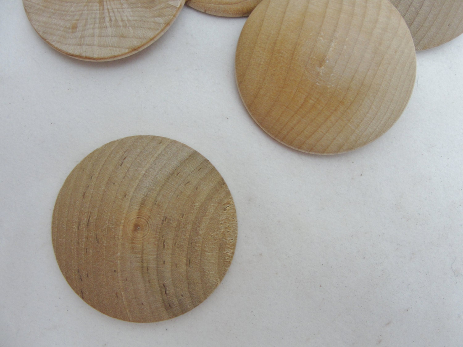 Domed wooden Circles 1 wide x 3/16 thick set of 12 – Craft