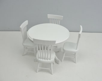 Dollhouse furniture table and 4 chairs white