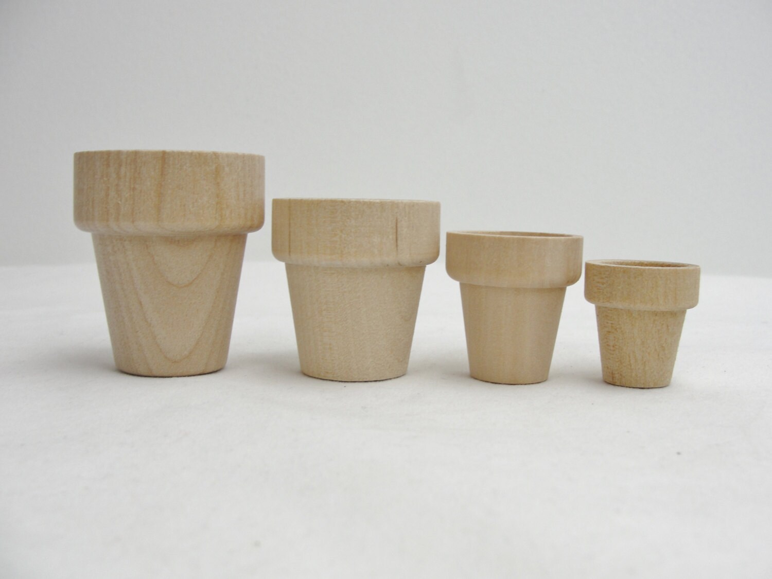 Wooden flower pot sample pack