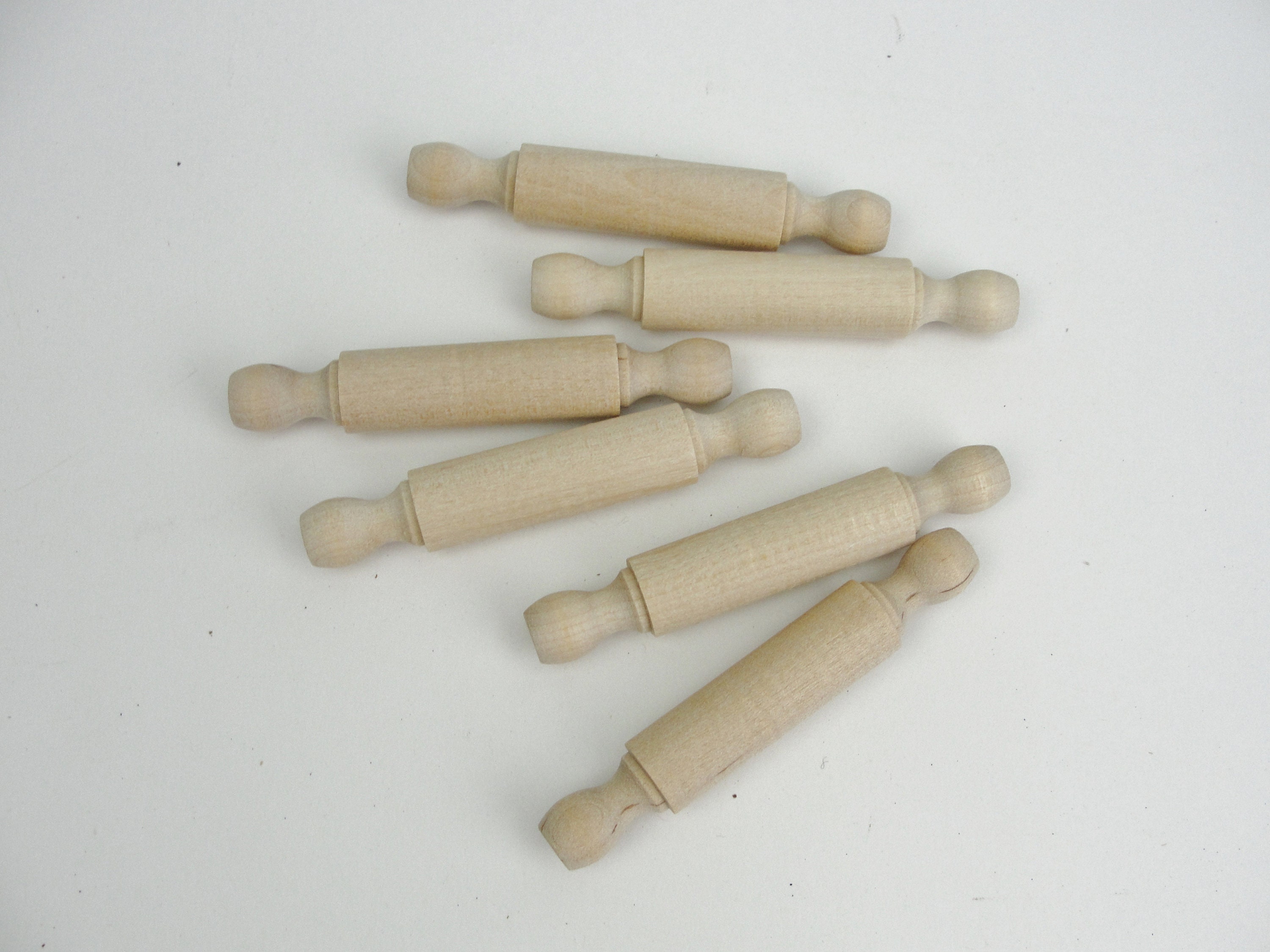 Miniatuer R Pin 3