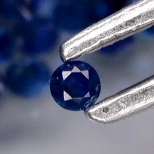 Round Diamond Cut 1.3 mm. Natural Fancy Color Sapphire, Madagascar, 1 Carat