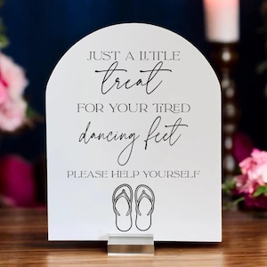 Een beetje traktatie voor je dansende voeten, duidelijk gunstbord bruiloft, aangepaste gunstbord bruiloft, acryl bruiloft bord, bord Lucite slippers