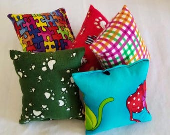 Almohada cuadrada de hierba gatera