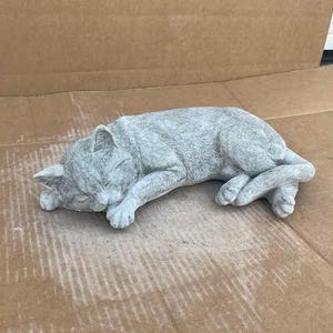Sleeping Cat Garden Memorial Outdoor Pet Stone Statue Laying Kitty Figure Backyard Cat Sculpture Cats Lovers Gift Concrete Pet Yard Decor