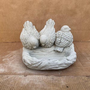 Three Birds on Planter Statue Concrete Doves Planter Sculpture Small Birds Forest For Garden Or Porch Doves Sitting on Drinker Figurine