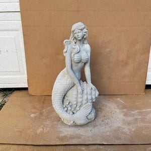 Concrete Mermaid Statue Massive Marine Girl Figure Outdoor Mermaid Sculpture Ocean Decoration for Garden Large Mermaid on the Shell Gift