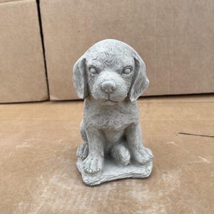 Concrete Puppy Pit Bull Statue Sitting Puppy on Base Figurine Dog Stone Memorial Sculpture Pit Bull Dog Detailed Figure for Garden Pet Grave