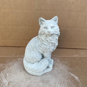 Cat Concrete Statue Realistic Cat Outdoor Sculpture Pet Memorial Stone Cat Lovers Gift Garden Kitten Yard Figure Lawn Kitty Grave Decoration