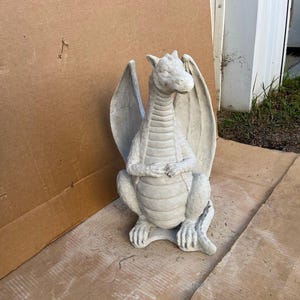 Dragon Sitting Large Sculpture Concrete Dragon Massive Statue Asian Style Decoration Realistic Dragon Animal Figure Garden Cozy Ornament