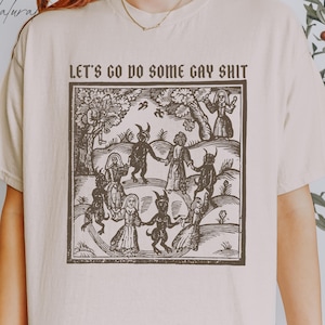 Camiseta medieval gay, ropa medieval, camiseta gay, camiseta desquiciada, camiseta LGBTQ, gráficos queer geniales, camiseta retro con memes divertidos, ambiente de brujas