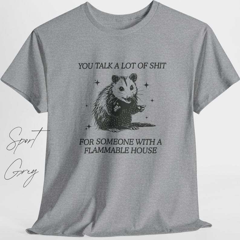 Camiseta de zarigüeya, camisetas desquiciadas, regalo inapropiado, camiseta de meme, regalos tontos, camiseta de Weirdcore, camisetas de memes divertidos, zarigüeya retro ofensiva Sport Grey