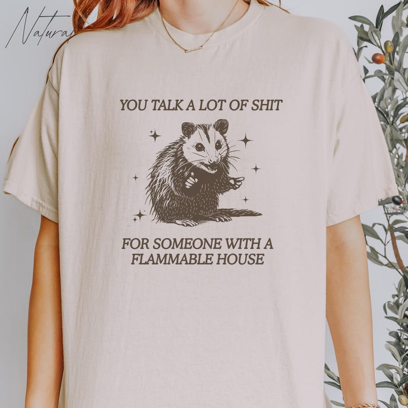 Camiseta de zarigüeya, camisetas desquiciadas, regalo inapropiado, camiseta de meme, regalos tontos, camiseta de Weirdcore, camisetas de memes divertidos, zarigüeya retro ofensiva Natural