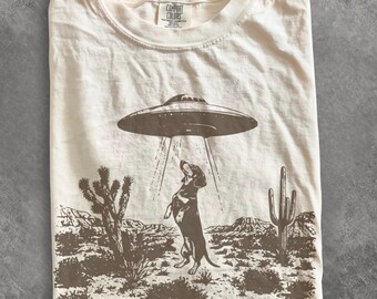 UFO Dachshund Western Shirt, Vintage Alien Graphic Tee, Funny Space Dog t-shirt, Cowboy Weenie sweatshirt, Retro 90s y2k Sci Fi Gift