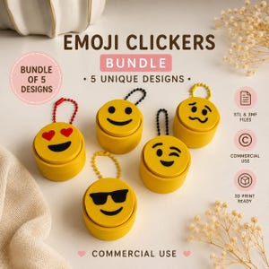 Puede incluir: Un paquete de cinco clickers emoji amarillos con varias expresiones faciales, incluyendo ojos de corazón, una sonrisa, un guiño, gafas de sol y una cara confusa. Cada clicker redondo tiene una pequeña cadena y el texto EMOJI CLICKERS BUNDLE.