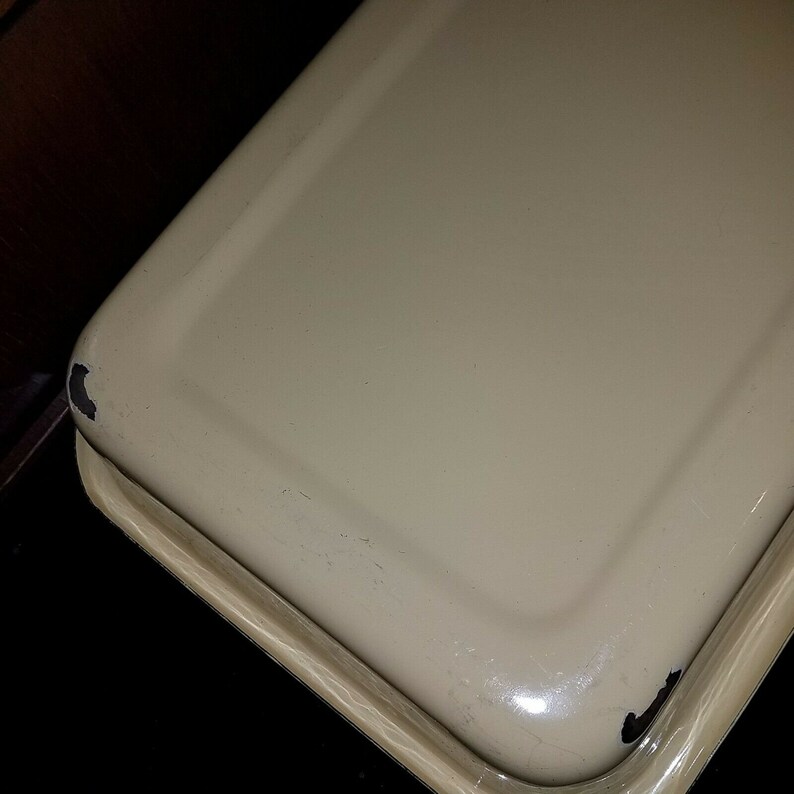 Vintage Yellow Enamelware Enameled Farmhouse Cake Pan 16x10 Baking Dish