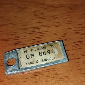Vintage license plate key fobs DAV IL State key tags Choice Of 1