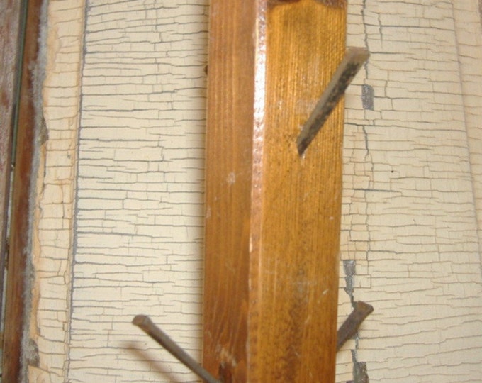 Diy Mug Tree. Jewelry Stand. Cup Holder. Square Nails. Reclaimed Wood