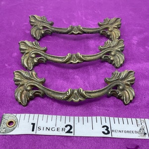 Cast Brass French Provincial Hollywood Regency Bureau Drawer Handle. Vintage Shabby Furniture Hardware. ONE Vintage Solid Brass