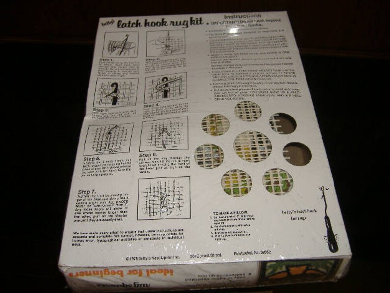 1978 Betty/'s Rug Squares Latch Hook Kit Mushroom Pattern UNOPENED 12 x 12 70/'s Boho Latchhook