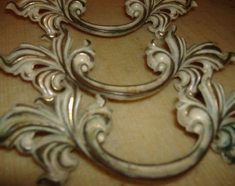 ONE Vintage Brass French Provincial Hollywood Regency Bureau Drawer Handle. Shabby White Wash. Choice of ONE.