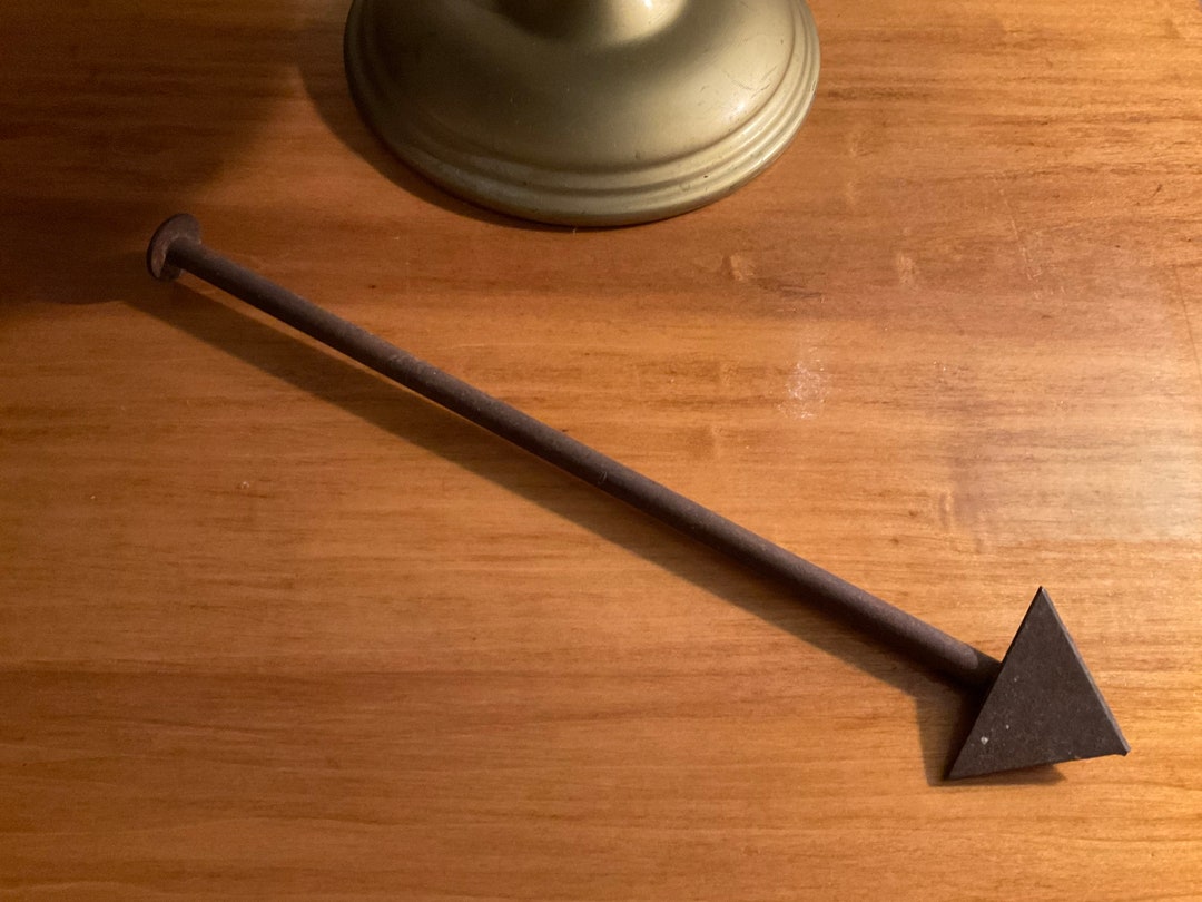 Vintage Arrow Sculpture. Iron Art. Ooak Cast Iron Directional Arrow. Etsy