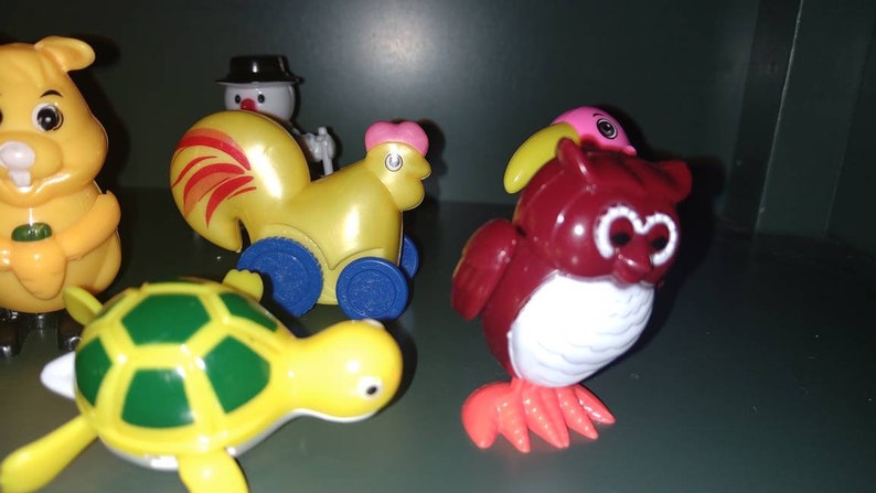 bunny toucan. turtle snowman Variety of animals chicken Basket Easter egg fillers Cricket owl They work Lot 7 Vintage Wind Up Toys