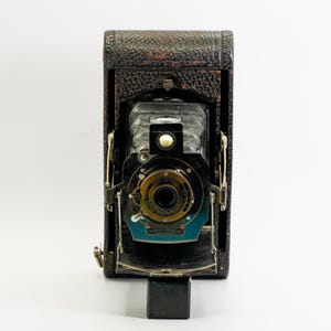 Vintage Kodak No. 1 Pocket Automatic 1920s Folding Camera - Classic Collectible, Retro Photography, Antique Camera for Collectors, aperture