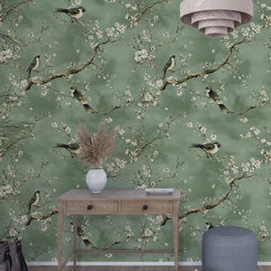 Carta da parati con uccelli e fiori cinesi verdi - Carta da parati floreale vintage, elegante decorazione botanica, autoadesiva o tradizionale