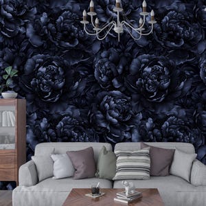 Dunkle Blumen Tapete zum Abziehen und Aufkleben: Marineblaues Blumen Wandbild