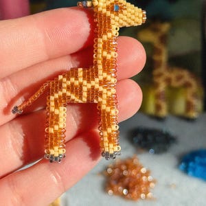 3D Beaded Giraffe PDF Pattern | Peyote & Brick Stitch Tutorial | DIY Animal Charm | Adventurous Beginner Step-by-Step Bead Pattern image 5