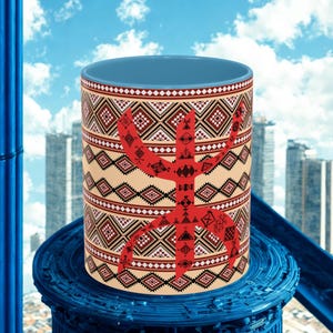 Taza amazigh en tifinagh, símbolo bereber, regalo de la cultura tamazight, arte norteafricano, taza original y étnica, regalo cultural tamazight
