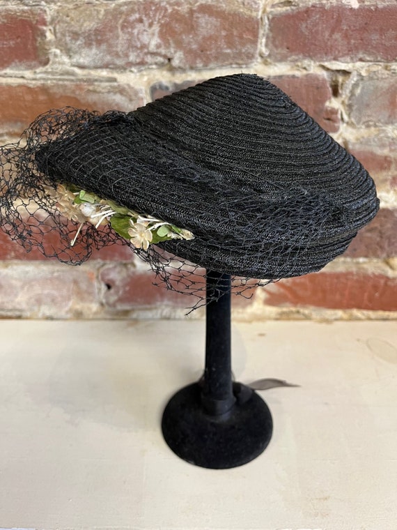 Vintage Black Straw Topper Hat, Veil, Small Flowe… - image 1