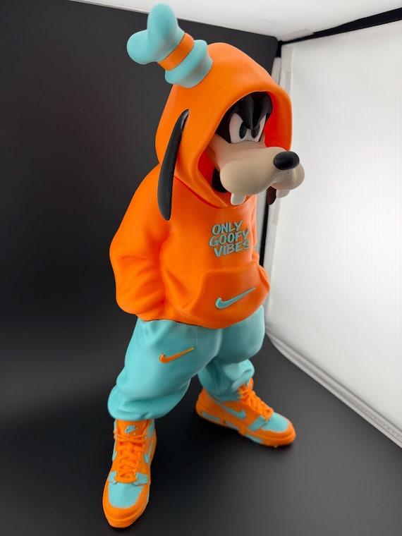 Goofy Inspired Urban Style Statue | Streetwear Cartoon Fan Art