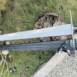 Hand-Forged High Carbon Steel Replica Sword with Horn Handle