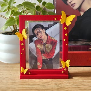 Butterfly Toploader Display Stand