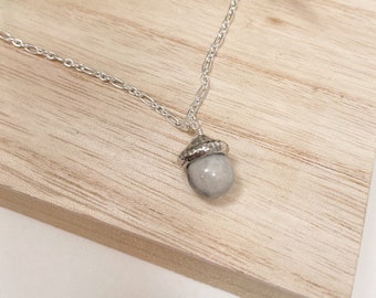 Pure Silver Acorn Necklace with Stone Accent, Acorn on Chain, Everyday Botanical Charm, Nature Necklace