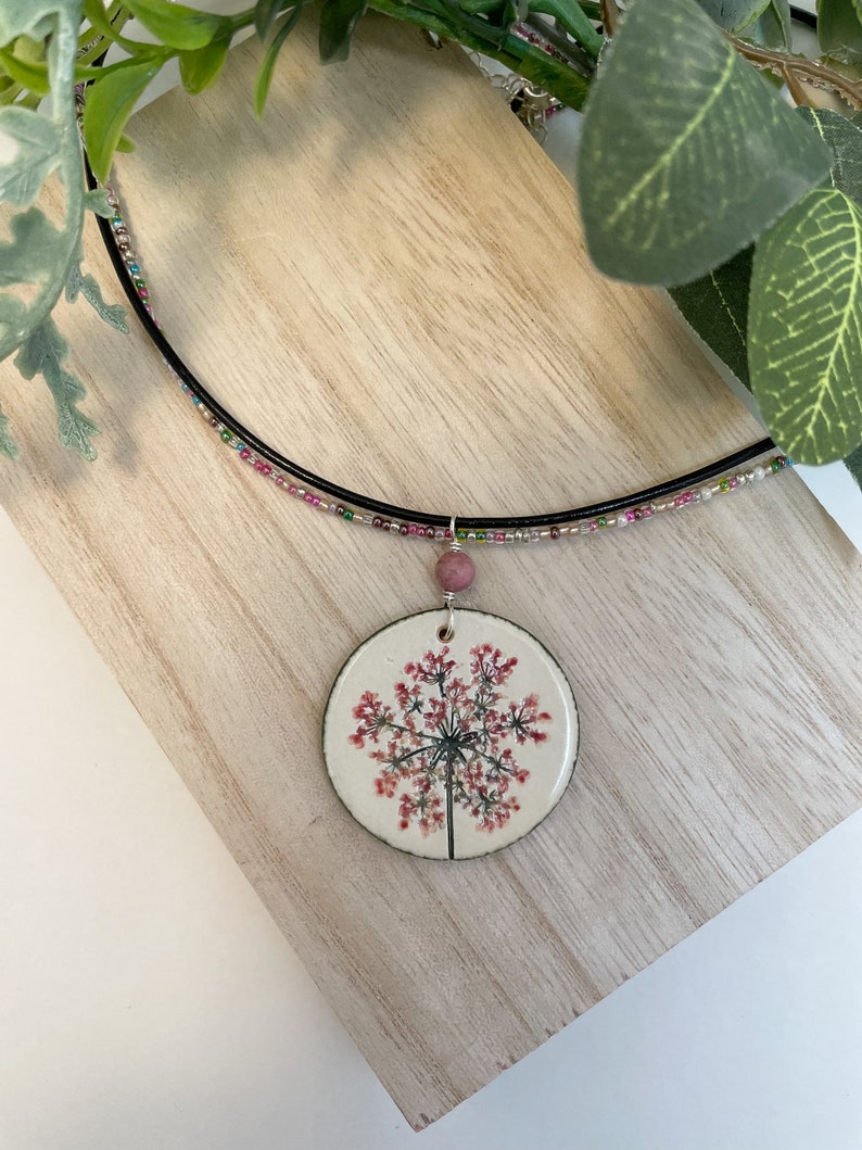 Pink Queen Anne's Lace Pendant on Beaded Necklace, Floral Necklace, Pressed Flower Jewelry, Wild Flower Necklace image 4