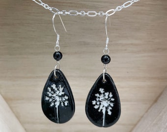 Black and White Queen Anne’s Lace Earrings, Teardrop Dangle, White Flower Earrings, Black Botanical Earrings, Sterling Flower Jewelry