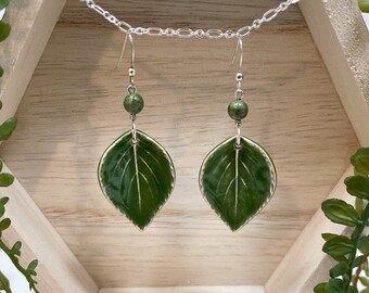 Green Leaf Dangle Earrings, Nature Jewelry, Large Leaf Earrings, Pressed Leaf Earrings, Woodland Accessories, Curved Leaf